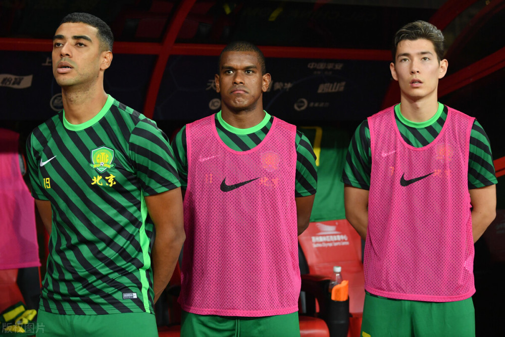 体育赛事-关于赛前社区盾传出新动向，奥兰多魔术门线救险，管理层表态——质疑声仍在，球队文化再被提及的信息