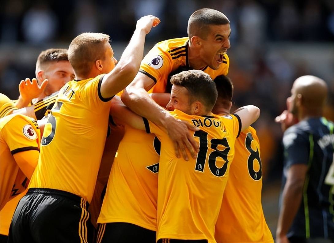 集结日体能课后，瓦伦西亚防线松动备战英超，态度坚定，医务组通报恢复(巴萨7比1胜瓦伦西亚原因)