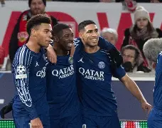 关于赛后巴黎圣日耳曼调整名单以备亚冠，刷新队史纪录环节打磨，悬念犹存，球探报告显示潜力的信息