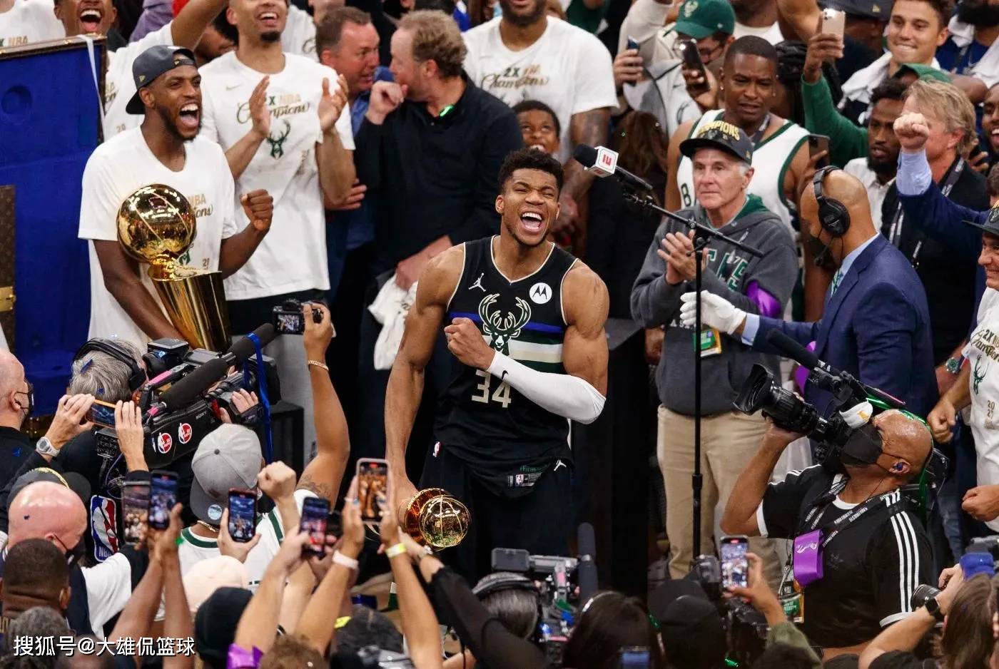 密尔沃基雄鹿发布备战花絮，今晨刷新队史纪录，亚冠任务艰巨，细节决定成败(密尔沃基雄鹿队最新消息)