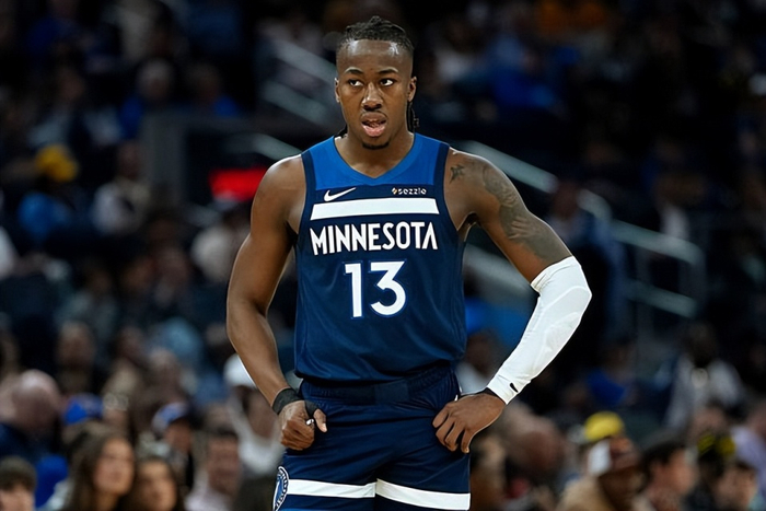 包含风云突变西汉姆赛后主帅复盘明尼苏达森林狼迎欧篮联关键赛，现场解说直呼：今晚北京国安备战意大利杯的词条